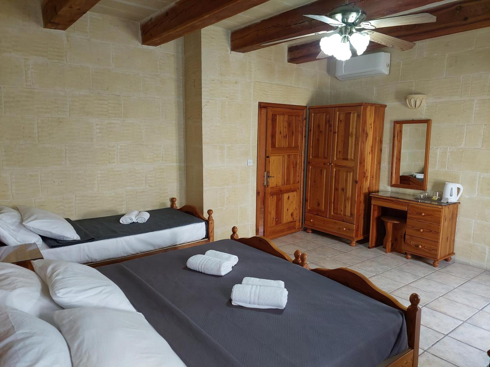 Mj Farmhouse B&B Xagħra Kültér fotó